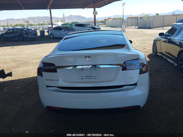 Tesla Model S 60/75 2017 5YJSA1E11HF218362 Image 16