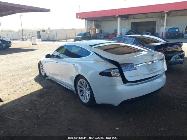 2017 TESLA MODEL S 5YJSA1E11HF218362 Photo 2