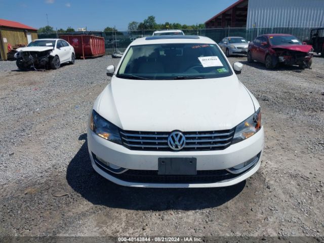 1VWCT7A33FC004442 Volkswagen Passat 1.8t Sel Premium