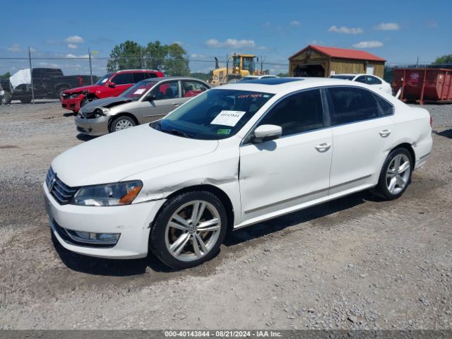 1VWCT7A33FC004442 Volkswagen Passat 1.8t Sel Premium