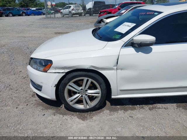 1VWCT7A33FC004442 Volkswagen Passat 1.8t Sel Premium