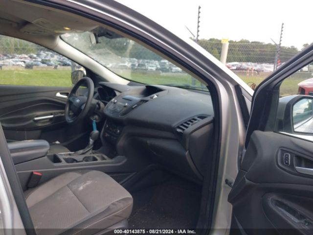 1FMCU0G9XHUB09023 Ford ESCAPE SE