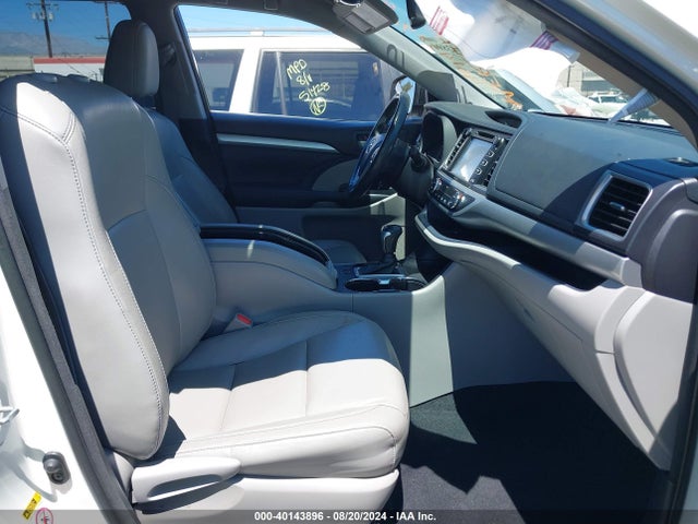 Toyota Highlander Xle V6 2015 5TDKKRFH6FS101313 Image 5