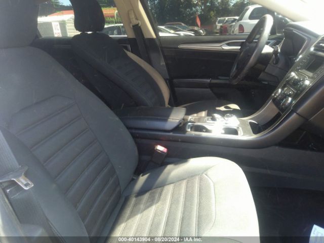 3FA6P0LU1JR128033 Ford Fusion Hybrid Se