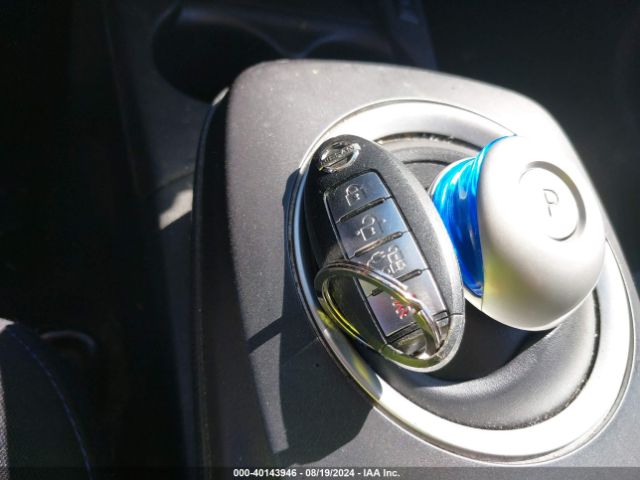 1N4AZ0CP2FC322512 Nissan LEAF S