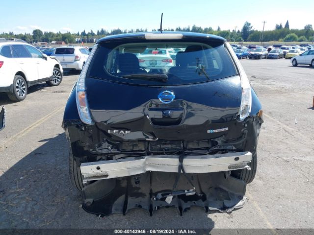 1N4AZ0CP2FC322512 Nissan LEAF S