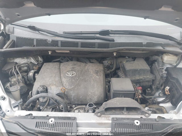 Toyota Sienna Le 8 Passenger 2017 5TDKZ3DC3HS877904 Image 10
