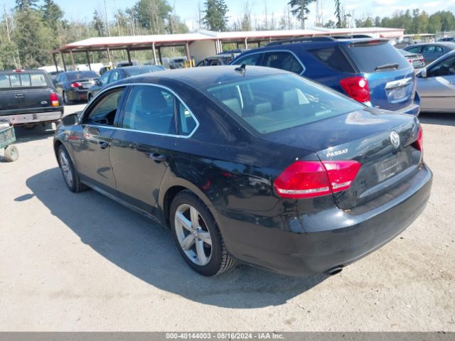 1VWBT7A31EC080283 Volkswagen Passat 1.8t Se
