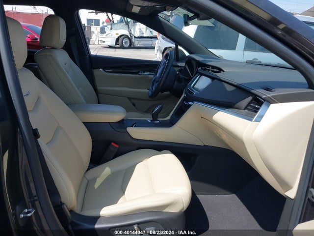 1GYKNARS1HZ260767 Cadillac Xt5 Standard