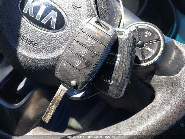 KIA Soul 2015 KNDJN2A2XF7231814 Image 11