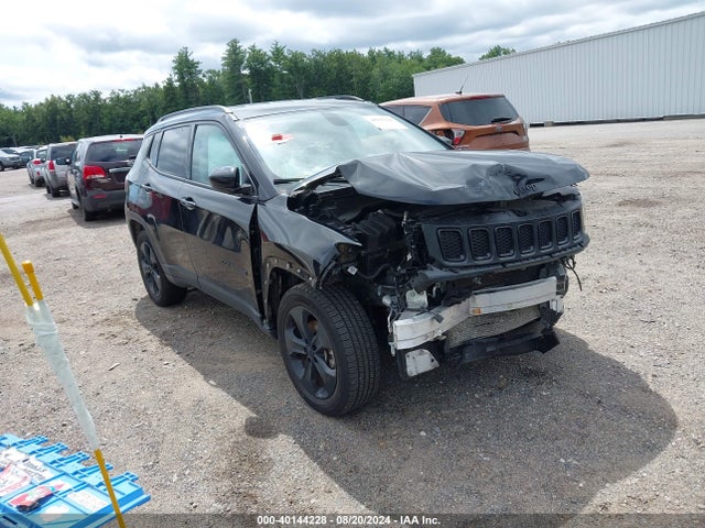 2021 3C4NJDBB2MT526115 головне зображення
