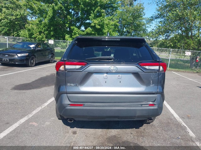 Toyota RAV4 LE 2021 2T3H1RFV5MC132830 Image 16