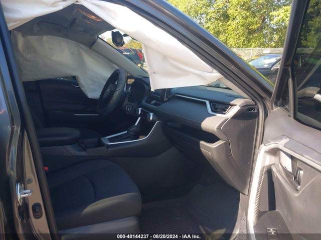 Toyota RAV4 LE 2021 2T3H1RFV5MC132830 Image 5