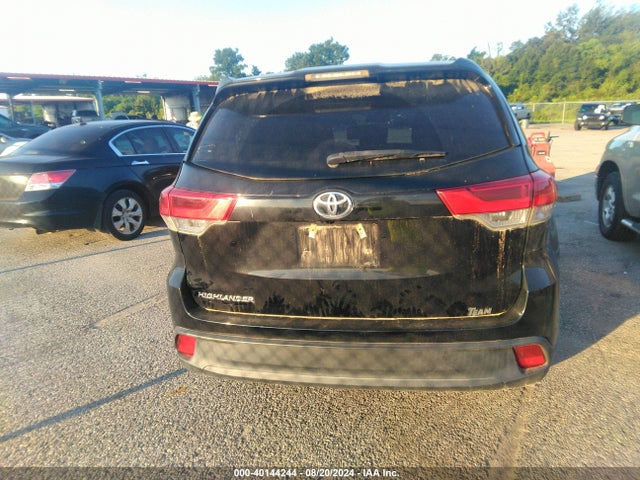Toyota Highlander Le 2019 5TDZZRFH4KS320890 Image 16