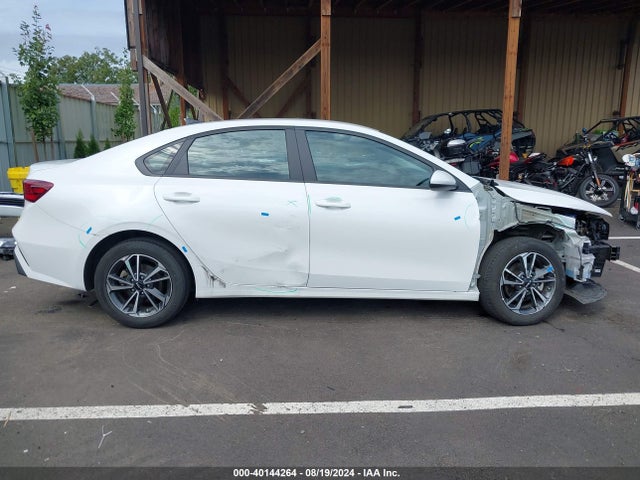 KIA Forte Lxs 2023 3KPF24AD9PE554040 Image 14