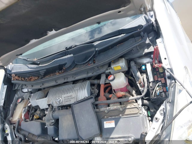 Toyota Prius V Two 2016 JTDZN3EU2GJ054409 Image 10