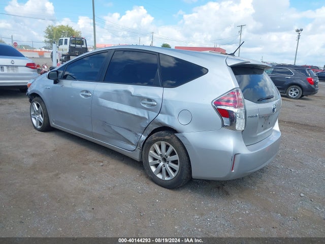 Toyota Prius V Two 2016 JTDZN3EU2GJ054409 Image 3