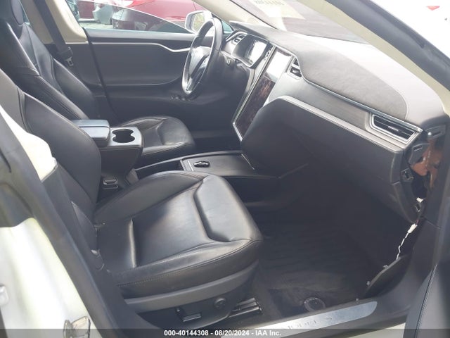 Tesla Model S 60/70/75/85 2016 5YJSA1E14GF150427 Image 5