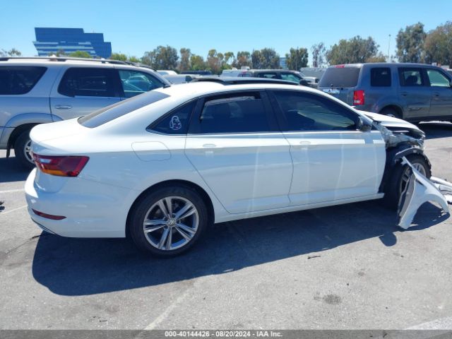 3VWC57BU5KM090895 Volkswagen Jetta 1.4t R-line/1.4t S/1.4t Se