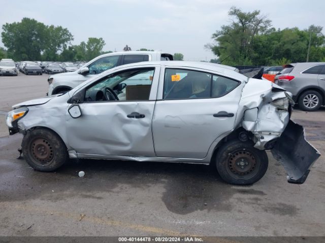 3N1CN7AP4FL877205 Nissan Versa 1.6 S