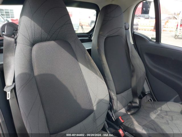 WMEEJ9AA1EK733170 Smart Fortwo Electric Drive Passion