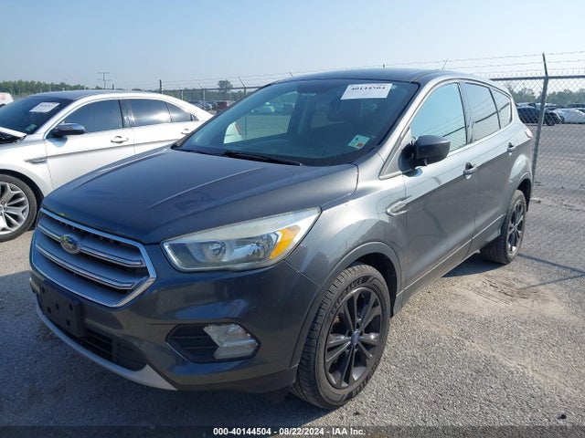 Ford ESCAPE SE 2017 1FMCU0GD5HUA81037 Image 2