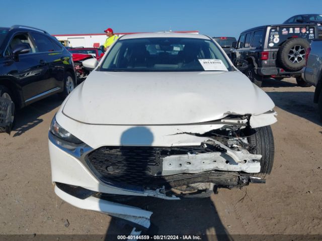 JM1BPBAM8K1132504 Mazda Mazda3 Select Package