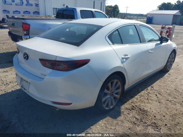 JM1BPBAM8K1132504 Mazda Mazda3 Select Package