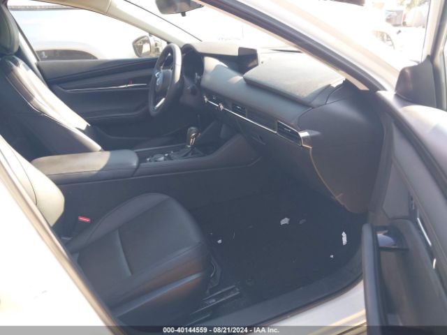 JM1BPBAM8K1132504 Mazda Mazda3 Select Package