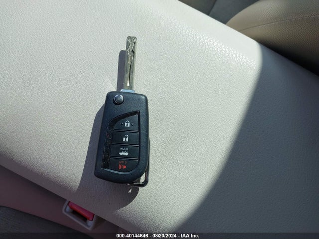 Toyota CAMRY LE 2020 4T1C11AK4LU314744 Image 11