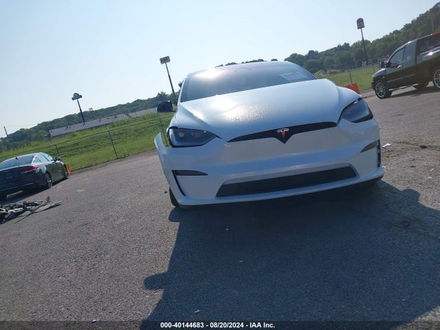 Tesla Model X Long Range 2024 7SAXCDE5XRF446546 Image 12