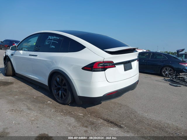 2024 TESLA MODEL X 7SAXCDE5XRF446546 Photo 2
