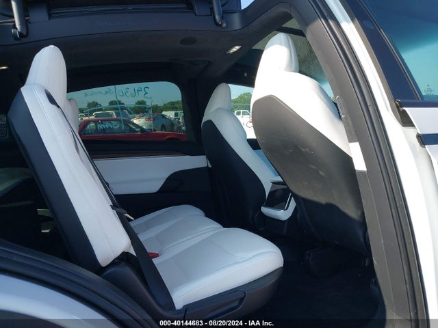 2024 TESLA MODEL X 7SAXCDE5XRF446546 Photo 7