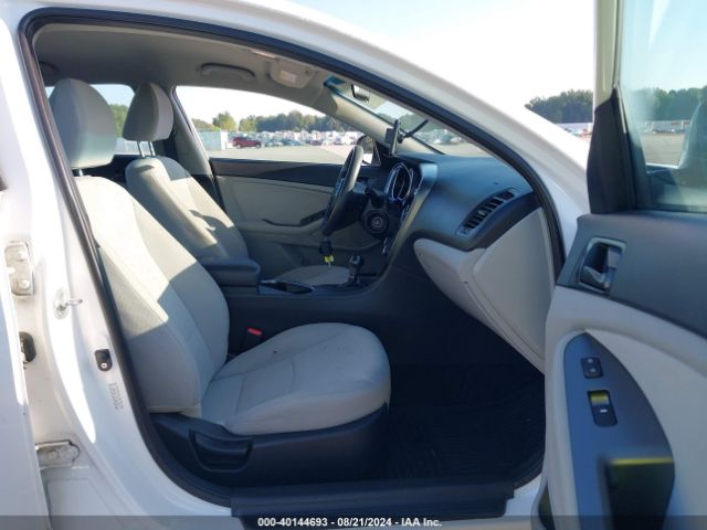 KNAGM4A73F5648043 KIA Optima Lx