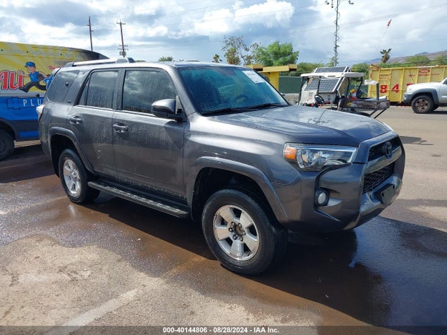 Toyota 4RUNNER SR5 2019 JTEZU5JR7K5194419 главное изображение