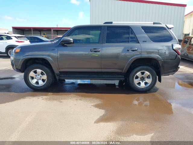 Toyota 4RUNNER SR5 2019 JTEZU5JR7K5194419 Image 14