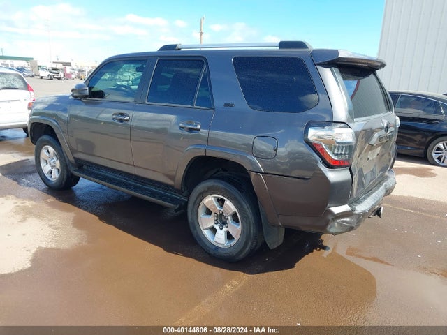 Toyota 4RUNNER SR5 2019 JTEZU5JR7K5194419 Image 3