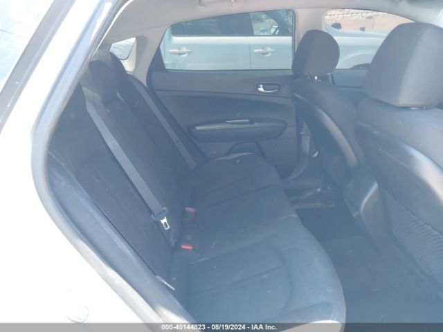5XXGT4L36LG393637 KIA Optima Lx