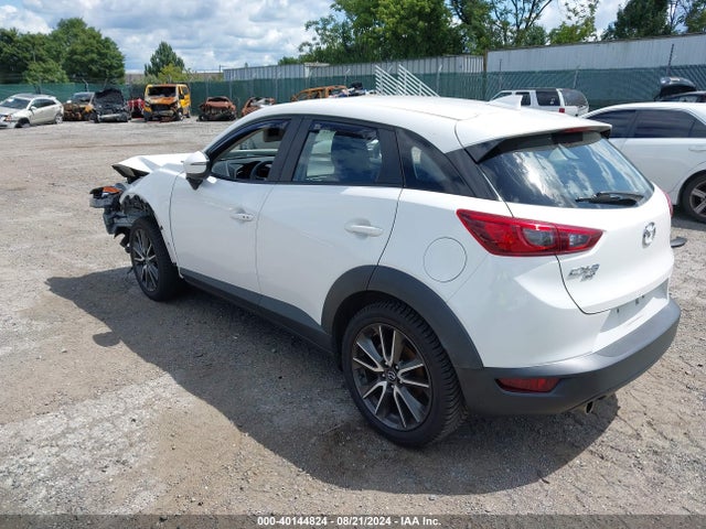JM1DKFC7XH0169056 Mazda Cx-3 Touring