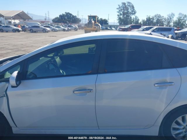 JTDKN3DP3E3055843 Toyota Prius Plug-in Advanced