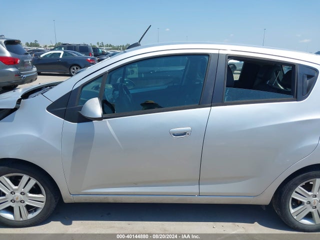 Chevrolet Spark 1lt Cvt 2015 KL8CD6S96FC725201 Image 15