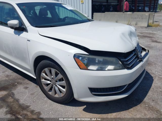 1VWAT7A31FC052870 Volkswagen Passat 1.8t Wolfsburg Edition