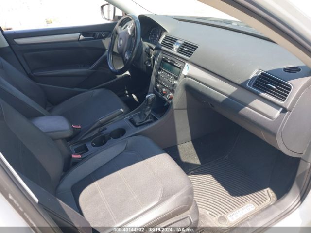 1VWAT7A31FC052870 Volkswagen Passat 1.8t Wolfsburg Edition
