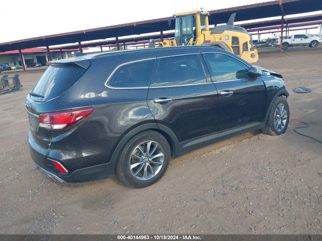 KM8SM4HF6KU301599 Hyundai Santa Fe Xl Se