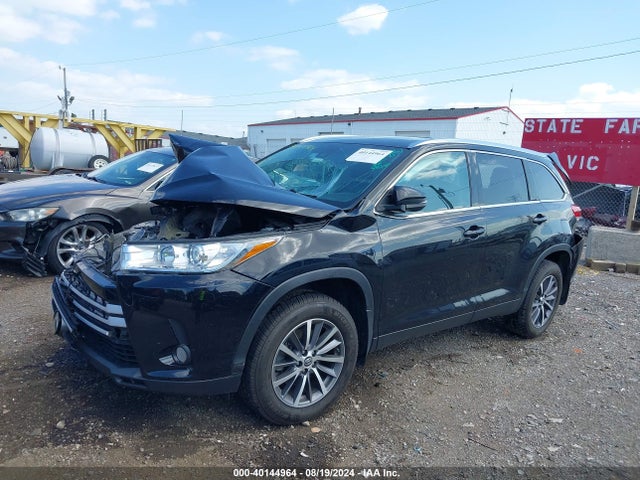 Toyota Highlander Xle 2019 5TDJZRFH0KS591250 Image 2