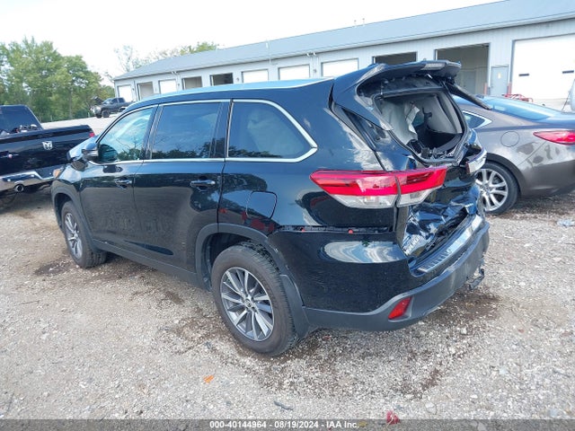 Toyota Highlander Xle 2019 5TDJZRFH0KS591250 Image 3