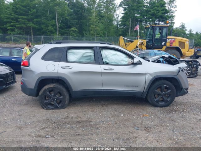 1C4PJMCB2GW191587 Jeep Cherokee Altitude