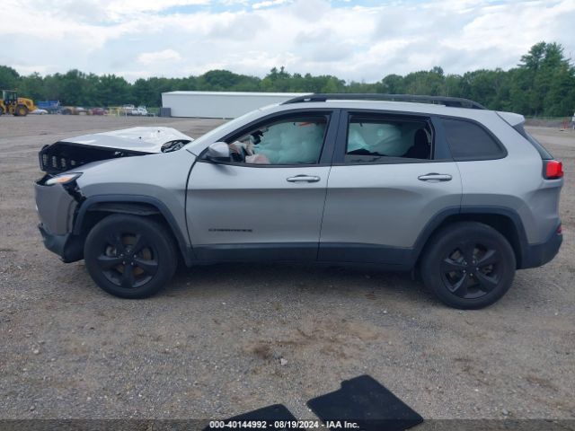 1C4PJMCB2GW191587 Jeep Cherokee Altitude