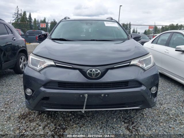 JTMWFREV9JD122853 Toyota Rav4 Xle