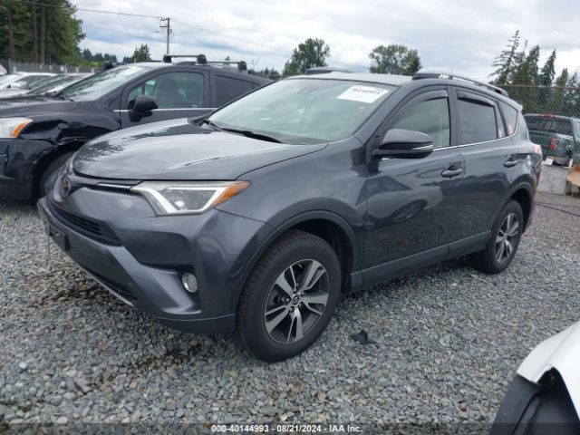 JTMWFREV9JD122853 Toyota Rav4 Xle